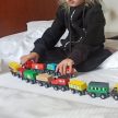 Kruzzel 12 darabos fából készült vonatkészlet 23522