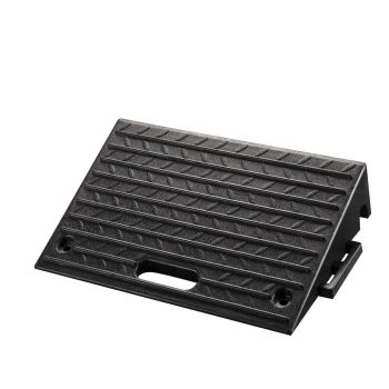   Járdaszegély rámpa 50 t-ig, strapabíró gumiból 50 x 31,5 x 10,7 cm 65186